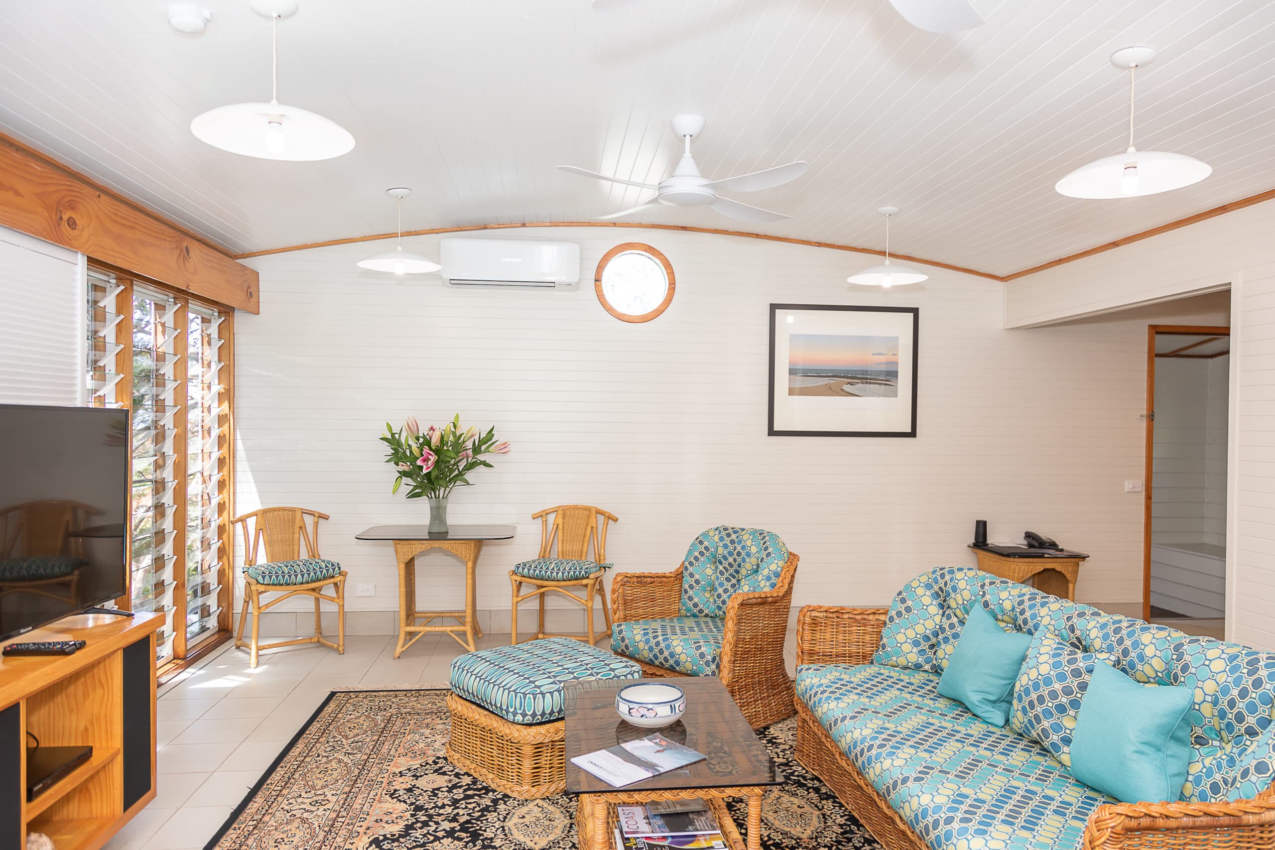 Lounge area 2