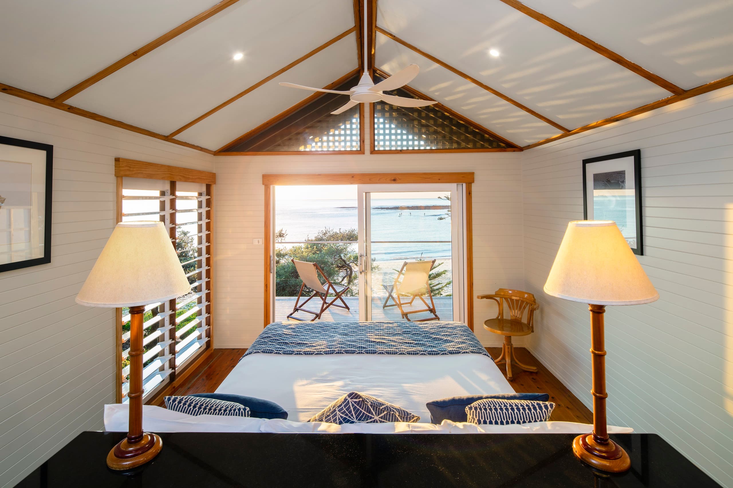 Bedroom with view of the sea
